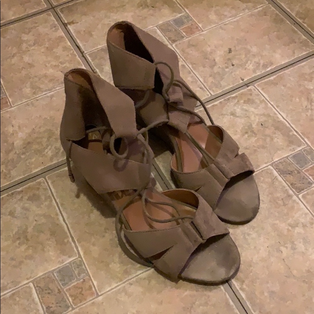 Dolce Vita grey suede laced-up wedges